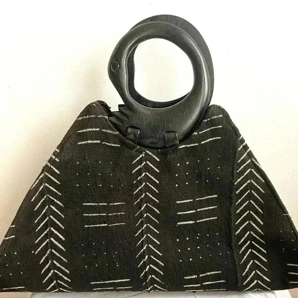 Handcrafted mud cloth leather satchel handbag - Picture 3 of 11